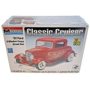 MONOGRAM 1932 FORD 3 Window Coupe Street Rod 1:25 SCALE MODEL KIT Sealed 0887